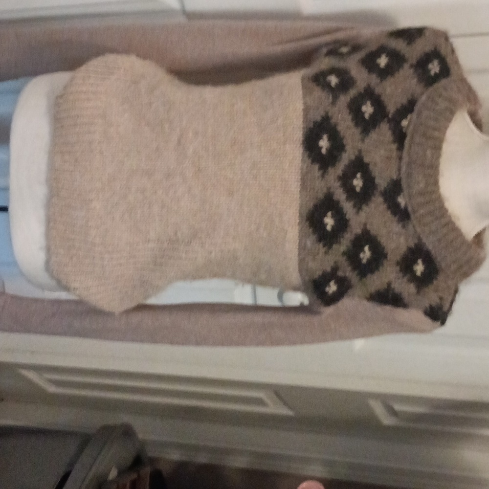 Women's Tory Burch pullover wool sweater size small